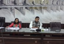 स्वास्थ्य सुविधाओं व सेवा गुणवत्ता में गिरावट बर्दाश्त नहीं की जाएगी: कलेक्टर