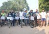 सायकल एक्सपीडिशन के साथ-साथ कुकरेल की छत्तीसगढ़िया मड़ई में रमे साइक्लिस्ट