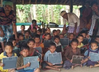बीजापुर जिले में 14 सालोे से बंद पड़े 26 स्कूल फिर से हुए गुलजार