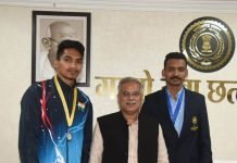 मुख्यमंत्री ने छत्तीसगढ़ के दो वॉलीवाल खिलाड़ियों को अंतर्राष्ट्रीय प्रतियोगिताओं में स्वर्णिम सफलता के लिए दी शुभकामनाएं