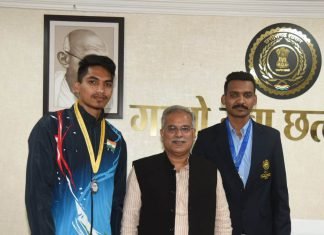 मुख्यमंत्री ने छत्तीसगढ़ के दो वॉलीवाल खिलाड़ियों को अंतर्राष्ट्रीय प्रतियोगिताओं में स्वर्णिम सफलता के लिए दी शुभकामनाएं