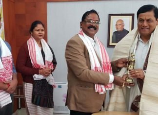 संस्कृति मंत्री श्री भगत ने असम के मुख्यमंत्री श्री सर्बानंद सोनोवाल को राष्ट्रीय आदिवासी नृत्य महोत्सव का दिया निमंत्रण