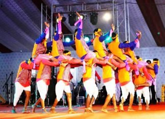 राजस्थान के सहरियां स्वांग, जम्मू का गुजर, हिमांचल प्रदेश का डंडा रास नृत्य पर झूमें दर्शक