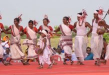 राष्ट्रीय आदिवासी नृत्य महोत्सव गोंड़ों के परम्परागत लोक नृत्य