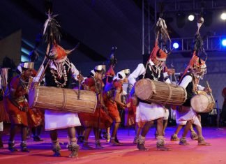 राष्ट्रीय आदिवासी नृत्य महोत्सव कोलाट और कोमकोया नृत्य की मनमोहक प्रस्तुति