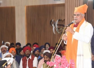 मुख्यमंत्री श्री बघेल शामिल हुए गुरु गोविंद सिंह जी के प्रकाश पर्व समारोह में