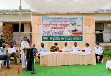 पूर्वजो की स्मृति में गुरूसिंग सभा बागबाहरा ने रोपे पौधे