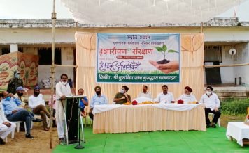 पूर्वजो की स्मृति में गुरूसिंग सभा बागबाहरा ने रोपे पौधे