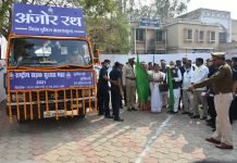 राष्ट्रीय सड़क सुरक्षा माह परगृह मंत्री ने अंजोर रथ को हरी झण्डी दिखाकर किया रवाना ।