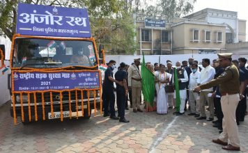 राष्ट्रीय सड़क सुरक्षा माह परगृह मंत्री ने अंजोर रथ को हरी झण्डी दिखाकर किया रवाना ।