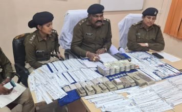 मारुति सियाज कार में 36.270 किलो ग्राम चांदी एवं 12,70,000 (बारह लाख सत्तर हजार)रुपये नगदी के साथ दो व्यकित गिरफ्तार