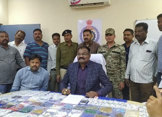 1 करोड़ के बहुमूल्य रत्नों के साथ एक आरोपी गिरफ्तार।