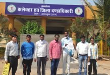 एक ही परिवार के पांच सदस्यों की संदिग्धावस्था में हुई मौत की सीबीआई जांच की मांग..