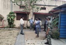 बागबाहरा कोविड केयर सेंटर संचालन के लिए तैयार कलेक्टर ने कोविड केयर सेंटर पहुँच कर लिया जायजा..