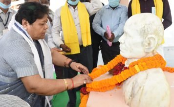 स्वर्गीय श्री बुढ़ानशाह ने समाज को संगठित करने का कार्य किया: सुश्री उइके