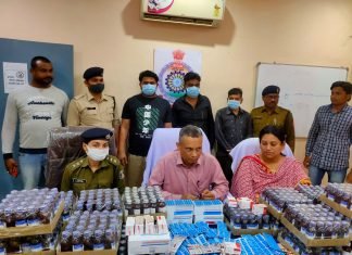 प्रतिबंधित दवाओं के विक्रेताओं पर महासमुंद पुलिस की बड़ी कार्यवाही।