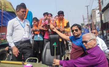 गांव की बेटी ईश्वरी निषाद ने दुबई में आयोजित विश्व पैरा एथलेटिक्स ग्रैंड पिक्स-2022 में प्राप्त किया द्वितीय स्थान