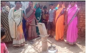 पेय जल समस्या से त्राहि त्राहि हो रहे बोइरगांव के ग्रामीण,जनप्रतिनिधियों एंव शासन प्रशासन से लगा रहे उम्मीद की गुहार