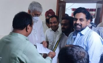 पार्षद लोकेश्वर ने किया स्वास्थ्य मंत्री से मुलाकात ज्ञापन सौप मांगा ब्लड बैंक व सोनोग्राफी मशीन