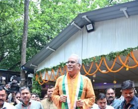 हरेली के रंग में रंगा मुख्यमंत्री निवास, गेड़ी पर चढ़कर सरपट चले मुख्यमंत्री