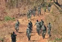 दंतेवाड़ा में सुरक्षाबलों को मिली बड़ी सफलता, मुठभेड़ में 8 लाख का इनामी नक्सली ढेर